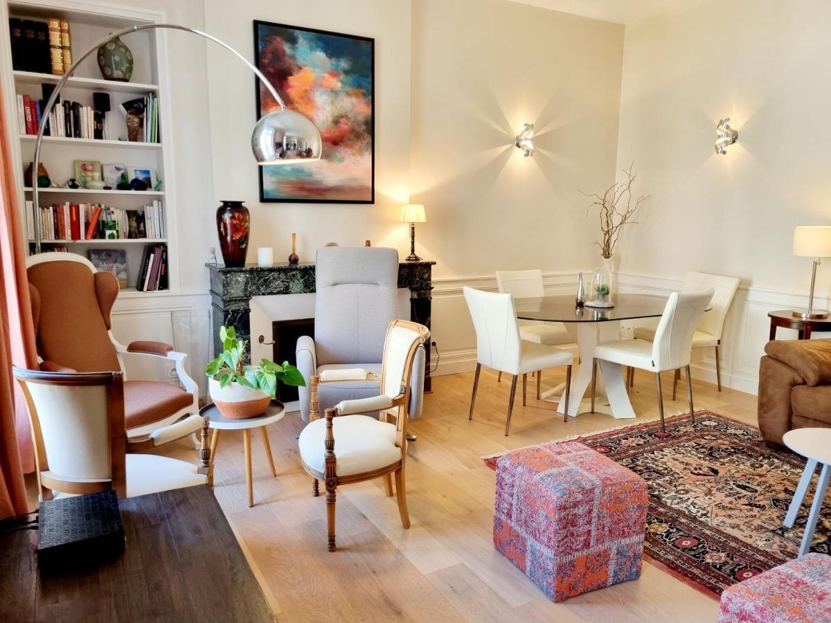 Face A L'Hotel De Ville Grand Et Lumineux Appartement 昂古莱姆 外观 照片